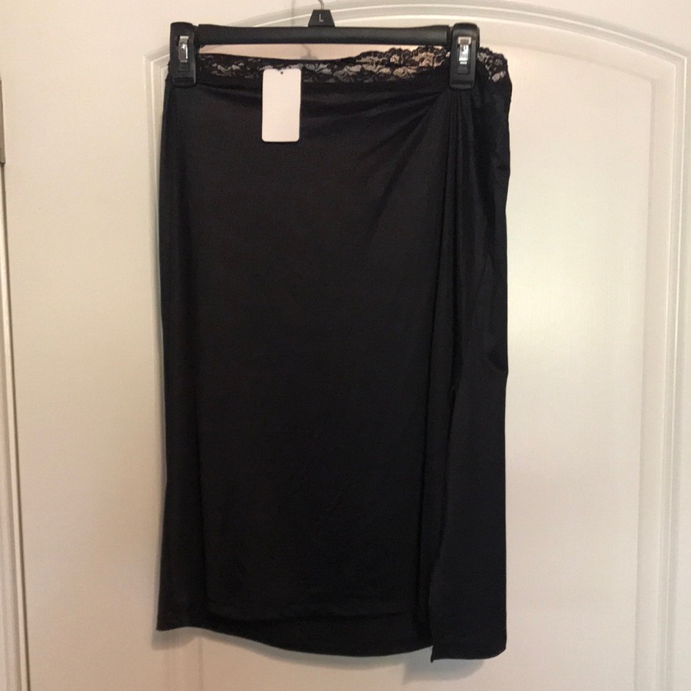 NWT Slip